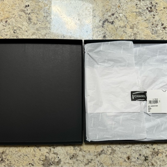 Original Chanel Scarf Box (Box Only) - Picture 3 of 5